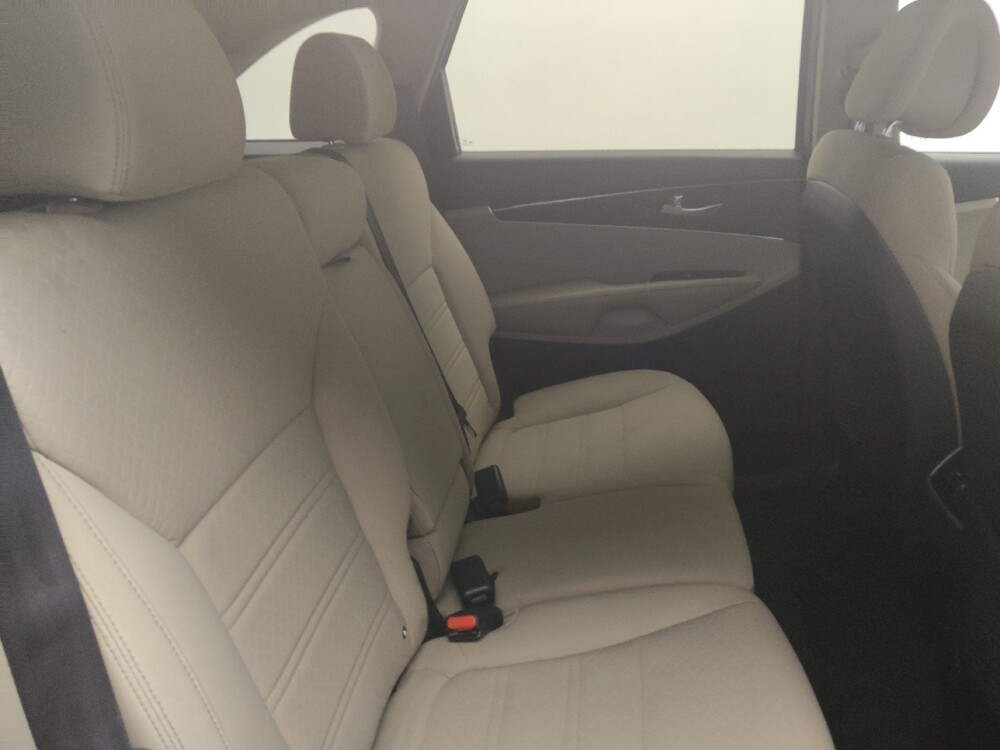 2016 Kia Sorento in Pelham, AL 35124 - 18101317 19