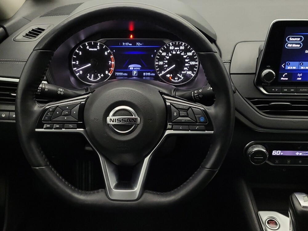 2019 Nissan Altima in Glendale, AZ 85301 - 18101345 22