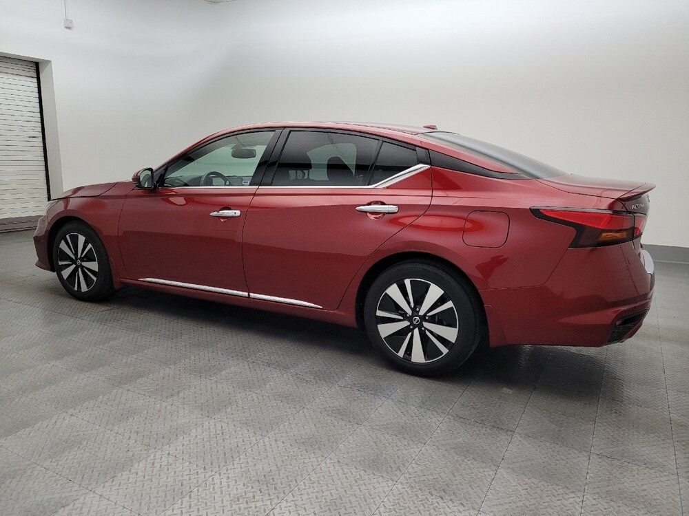 2019 Nissan Altima in Glendale, AZ 85301 - 18101345 3