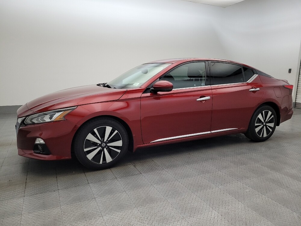 2019 Nissan Altima in Glendale, AZ 85301 - 18101345 2