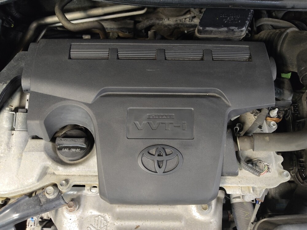 2014 Toyota Camry in Tampa, FL 33619 - 18101360 30