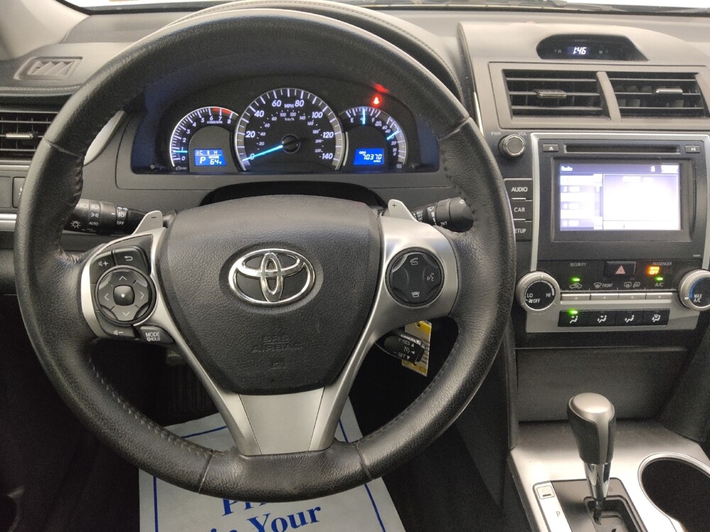 2014 Toyota Camry in Tampa, FL 33619 - 18101360 22