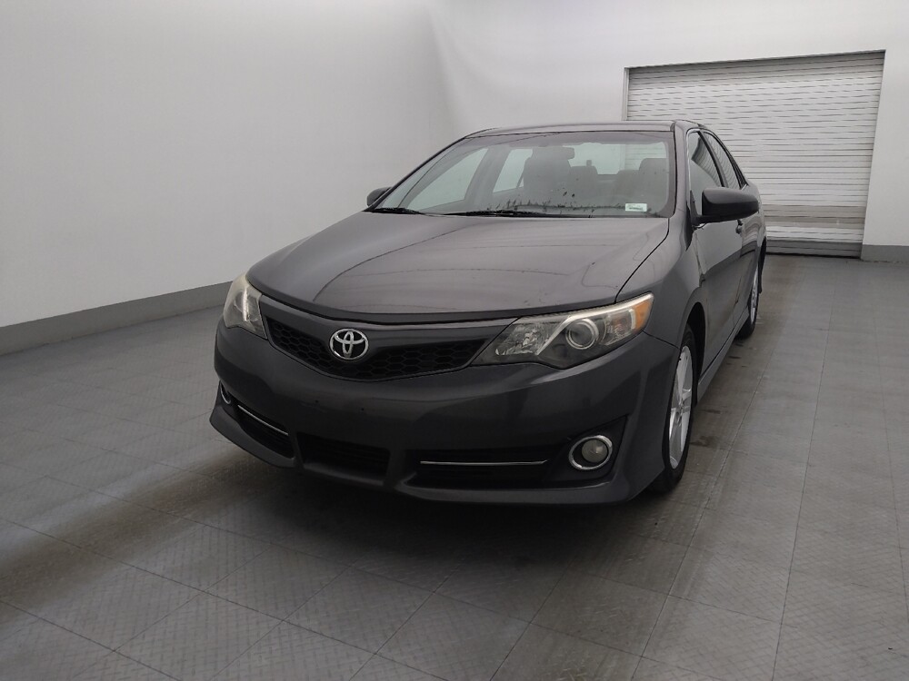 2014 Toyota Camry in Tampa, FL 33619 - 18101360 15