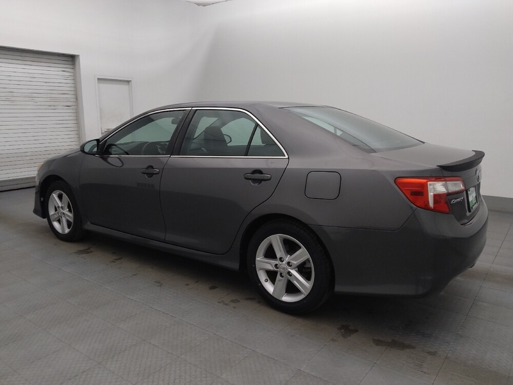 2014 Toyota Camry in Tampa, FL 33619 - 18101360 3