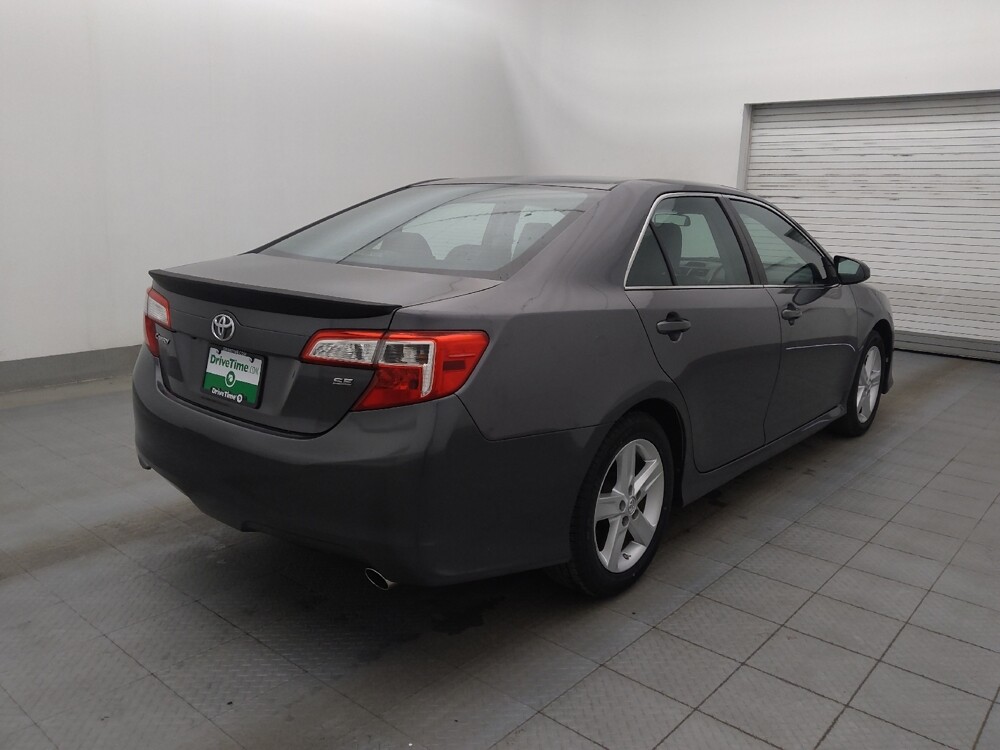 2014 Toyota Camry in Tampa, FL 33619 - 18101360 9