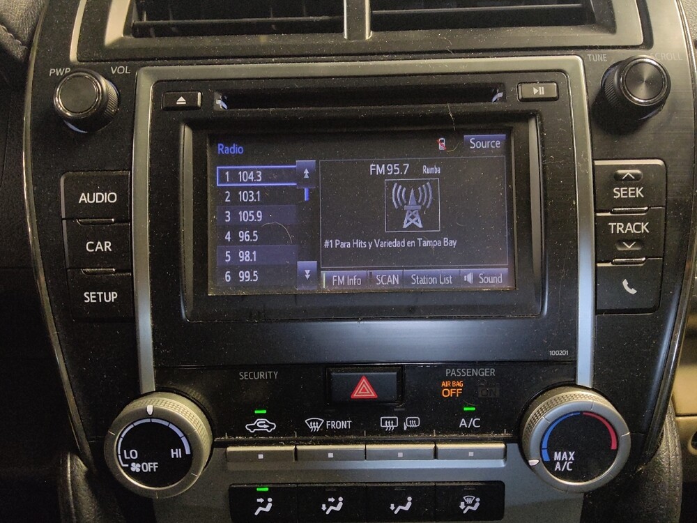 2014 Toyota Camry in Tampa, FL 33619 - 18101360 25