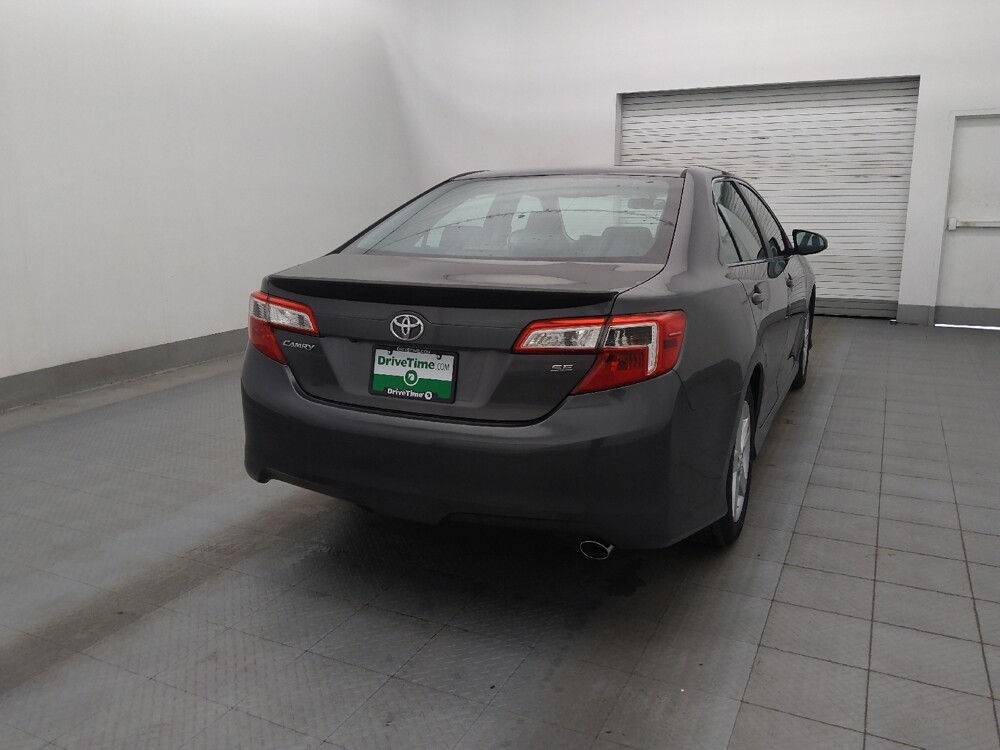 2014 Toyota Camry in Tampa, FL 33619 - 18101360 7