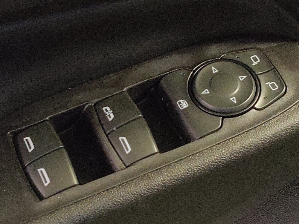 2019 Chevrolet Equinox in Fort Myers, FL 33907 - 18101363 27