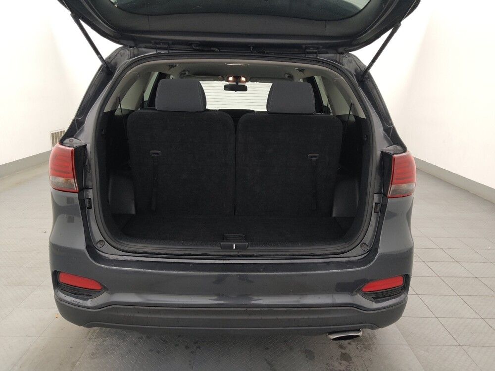 2019 Kia Sorento in Tampa, FL 33612 - 18101364 29