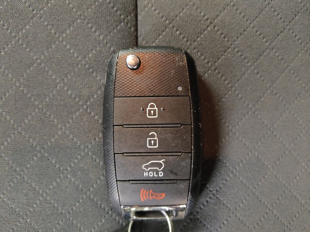 2019 Kia Sorento in Tampa, FL 33612 - 18101364 32