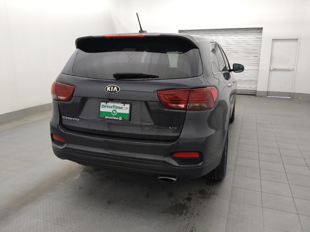 2019 Kia Sorento in Tampa, FL 33612 - 18101364 7