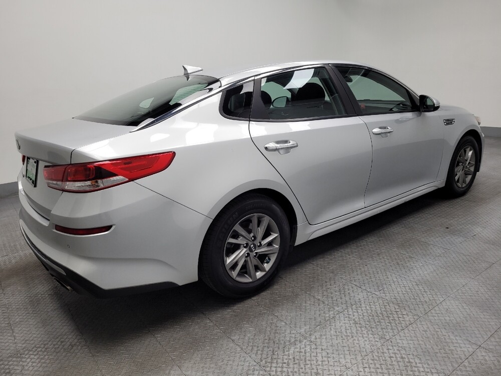 2019 Kia Optima in Las Vegas, NV 89104 - 18101374 10