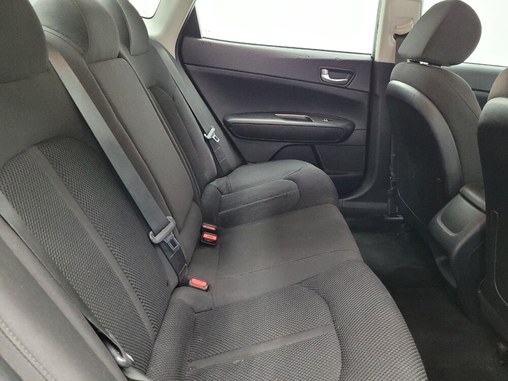 2019 Kia Optima in Las Vegas, NV 89104 - 18101374 19