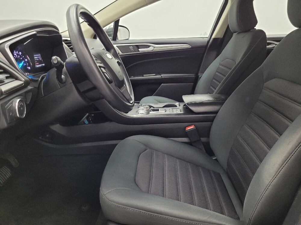 2020 Ford Fusion in Las Vegas, NV 89104 - 18101375 17