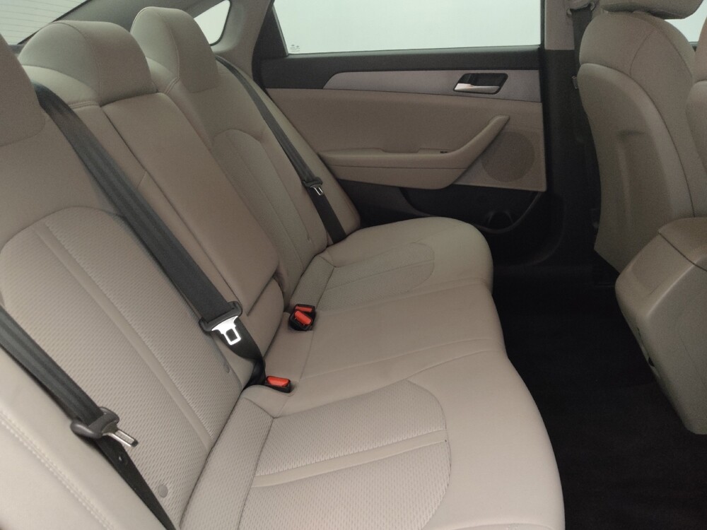 2019 Hyundai Sonata in Savannah, GA 31419 - 18101384 19