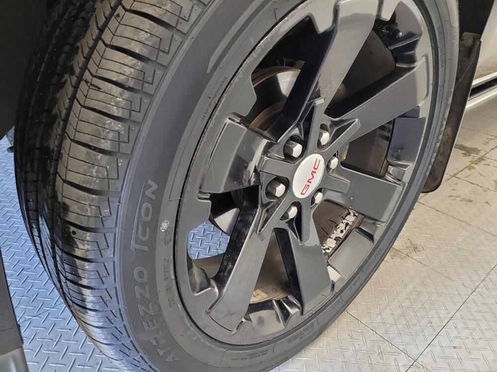 2018 GMC Yukon XL in Gastonia, NC 28056 - 18101397 31