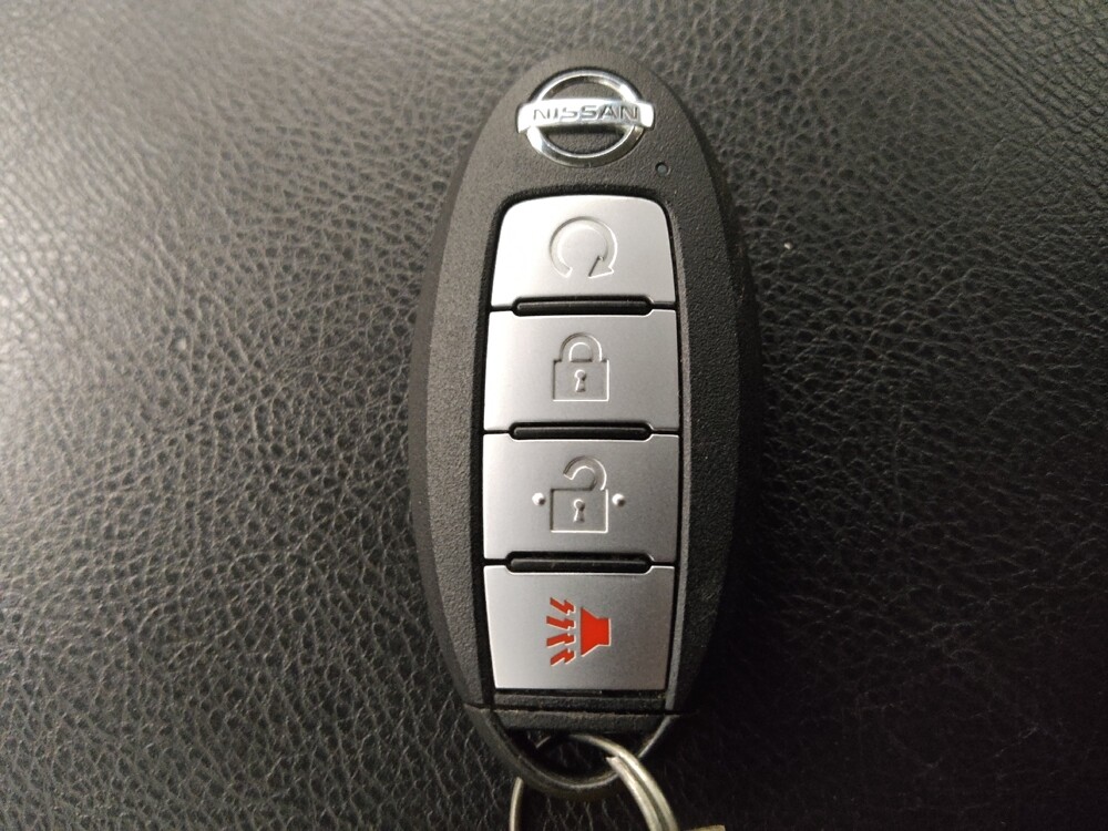 2020 Nissan Pathfinder in Lakewood, CO 80215 - 18101398 32