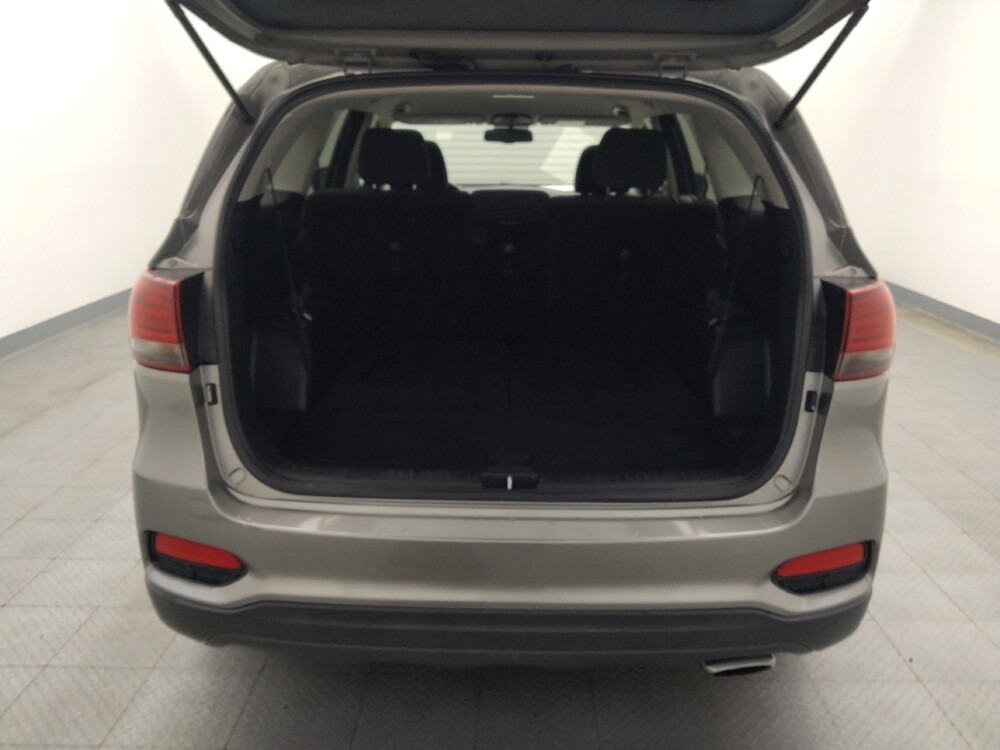 2019 Kia Sorento in Houston, TX 77034 - 18101405 29