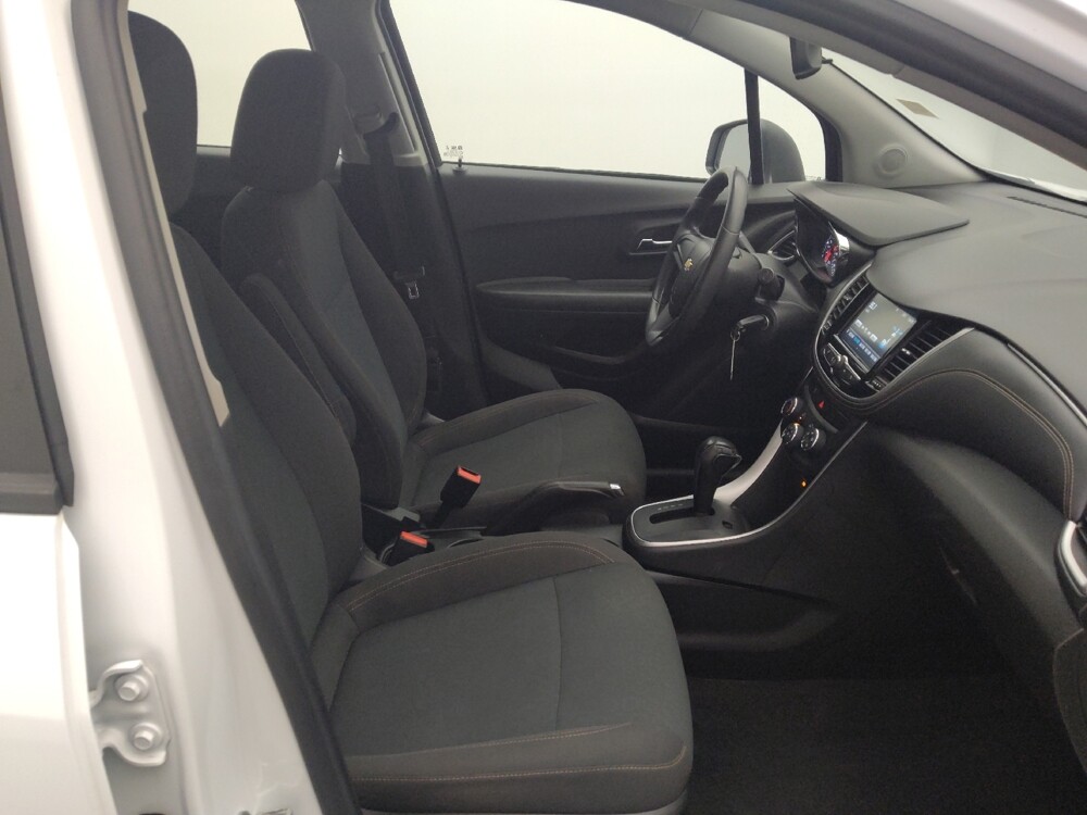 2017 Chevrolet Trax in Houston, TX 77034 - 18101409 21