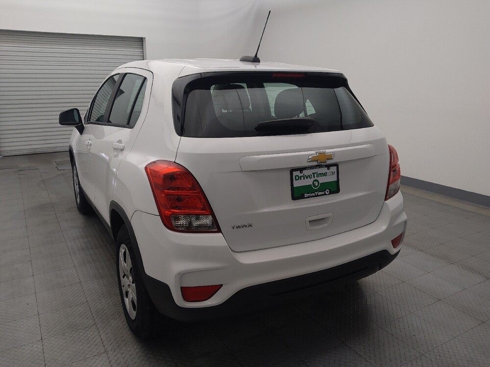 2017 Chevrolet Trax in Houston, TX 77034 - 18101409 6