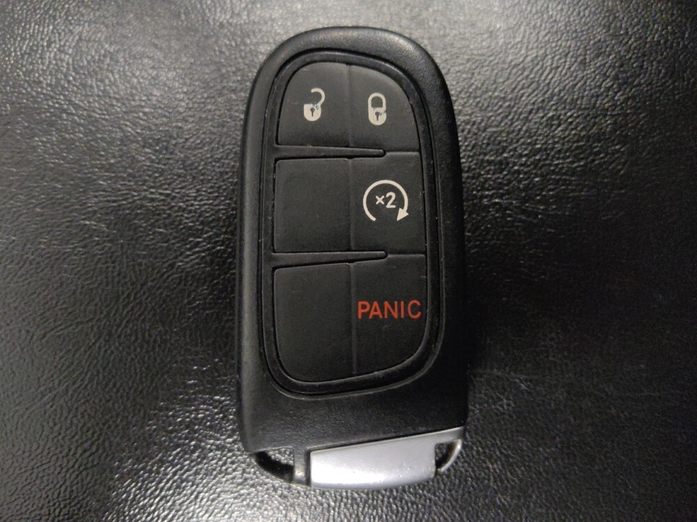 2019 Jeep Cherokee in San Antonio, TX 78238 - 18101413 32