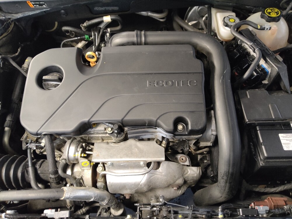 2020 Chevrolet Malibu in Houston, TX 77034 - 18101415 30