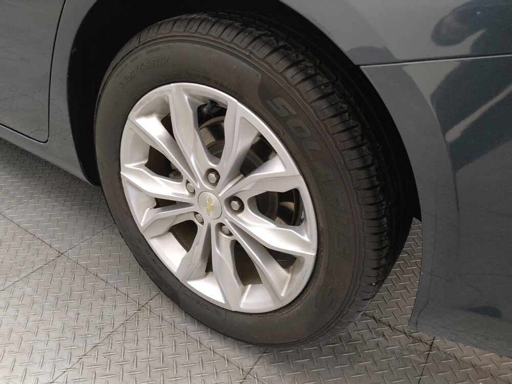 2020 Chevrolet Malibu in Houston, TX 77034 - 18101415 31