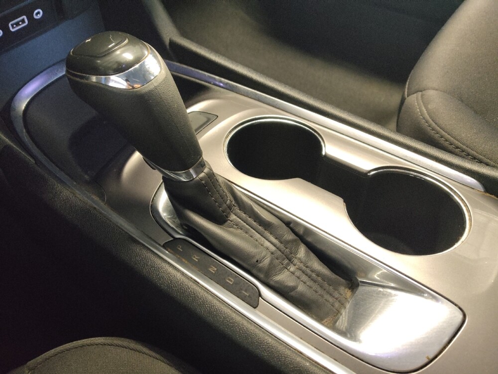 2020 Chevrolet Malibu in Houston, TX 77034 - 18101415 26