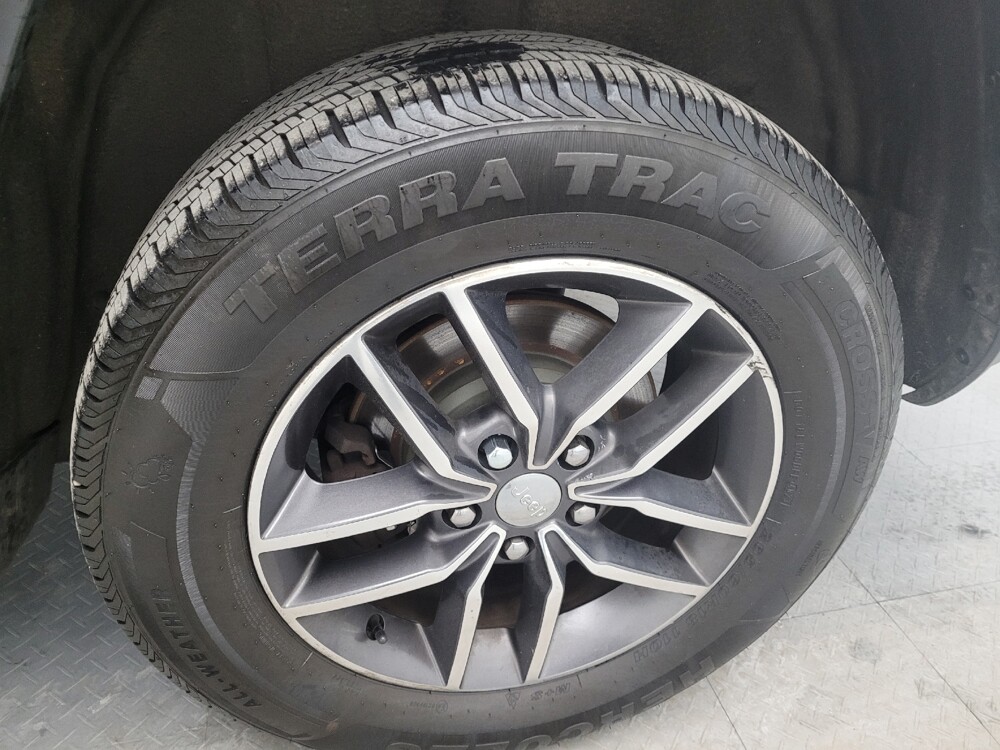 2018 Jeep Grand Cherokee in Cincinnati, OH 45255 - 18101422 31