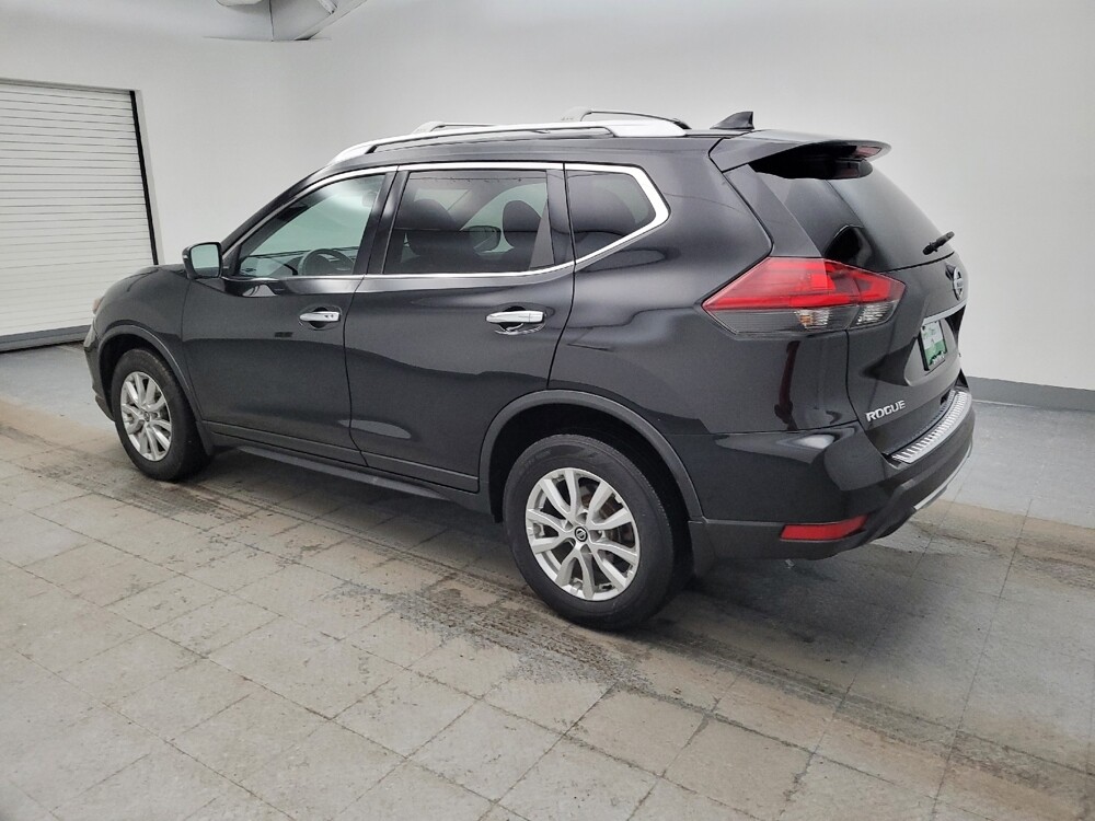 2018 Nissan Rogue in Fairfield, OH 45014 - 18101423 3