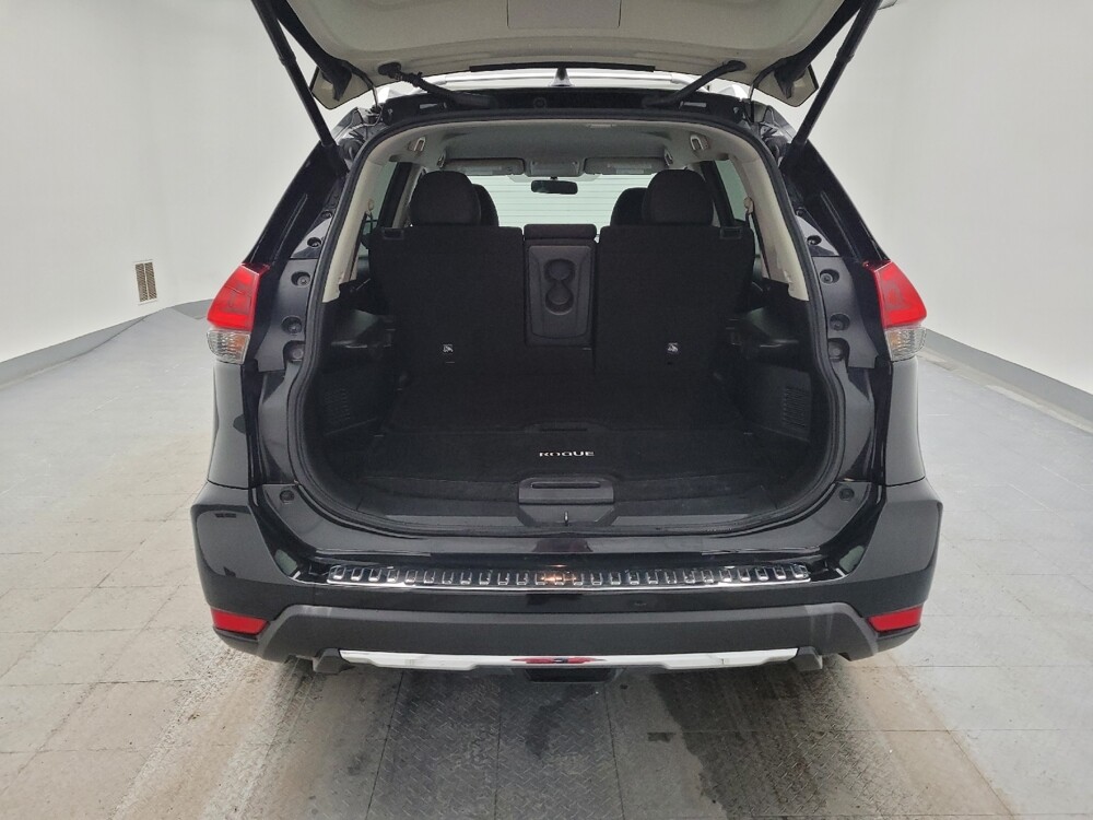 2018 Nissan Rogue in Fairfield, OH 45014 - 18101423 29