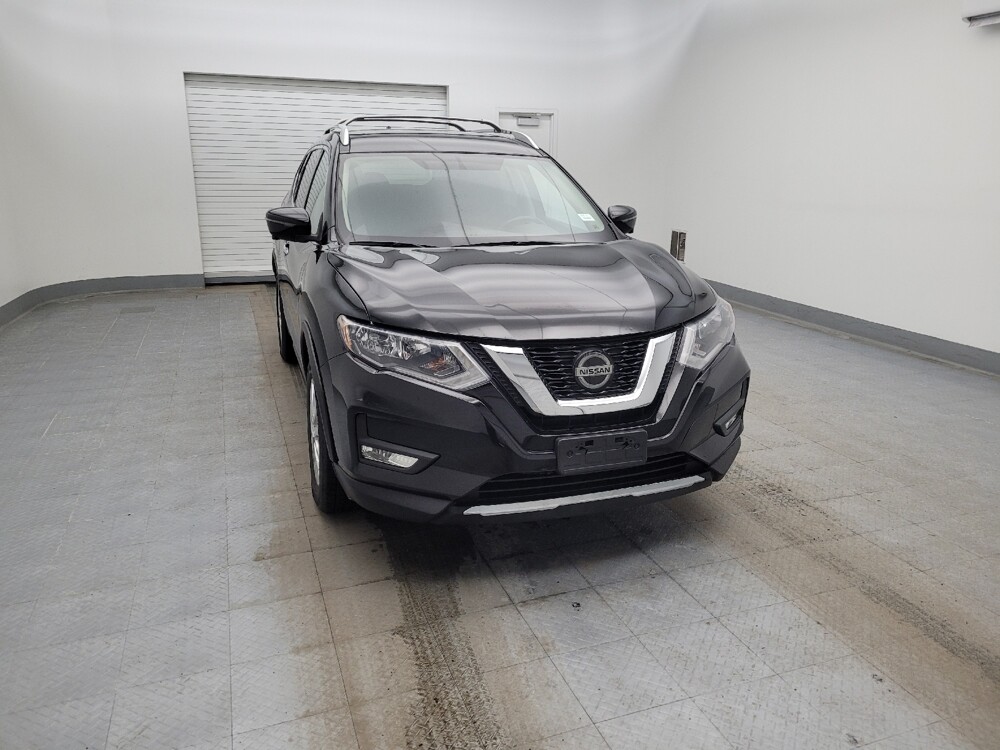 2018 Nissan Rogue in Fairfield, OH 45014 - 18101423 14