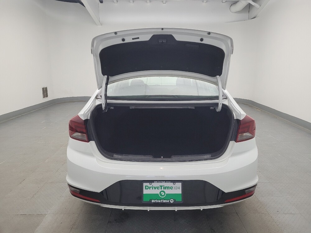 2020 Hyundai Elantra in Louisville, KY 40258 - 18101424 29
