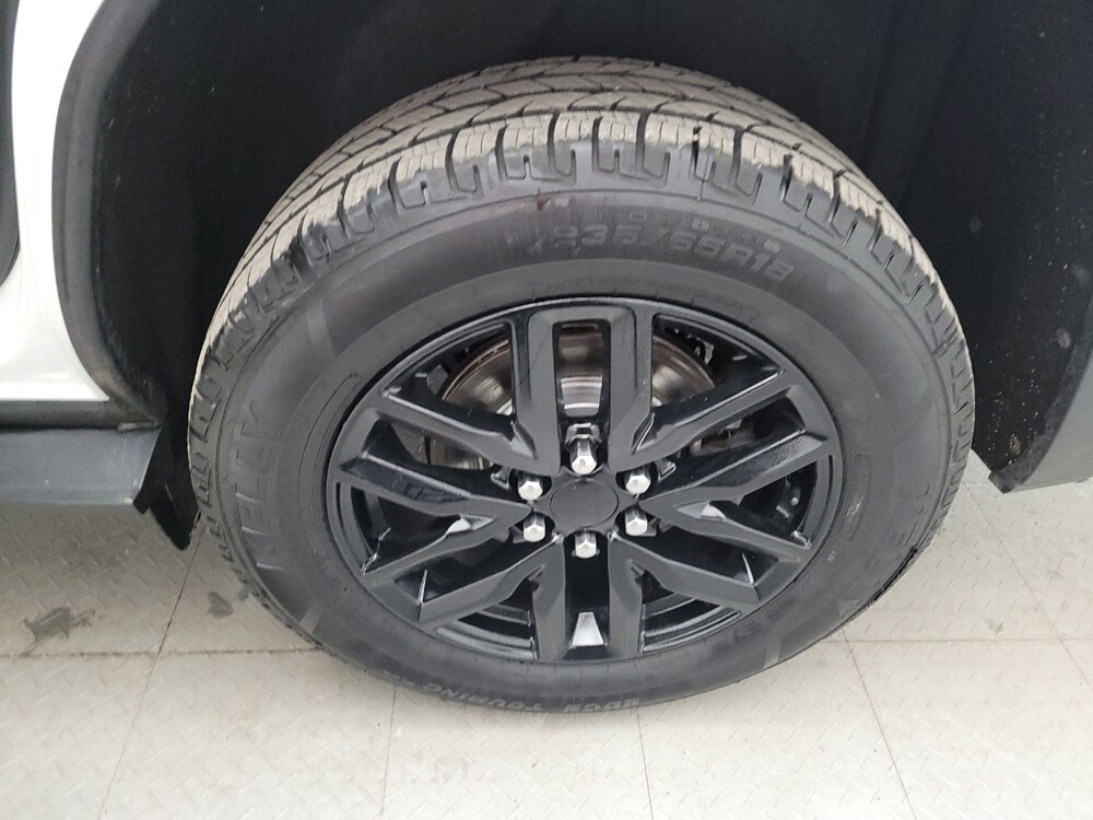 2019 GMC Acadia in Louisville, KY 40258 - 18101427 31