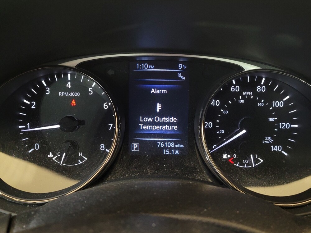 2016 Nissan Rogue in Fairfield, OH 45014 - 18101432 23