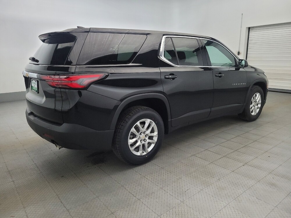 2022 Chevrolet Traverse in Williamstown, NJ 8094 - 18101439 10
