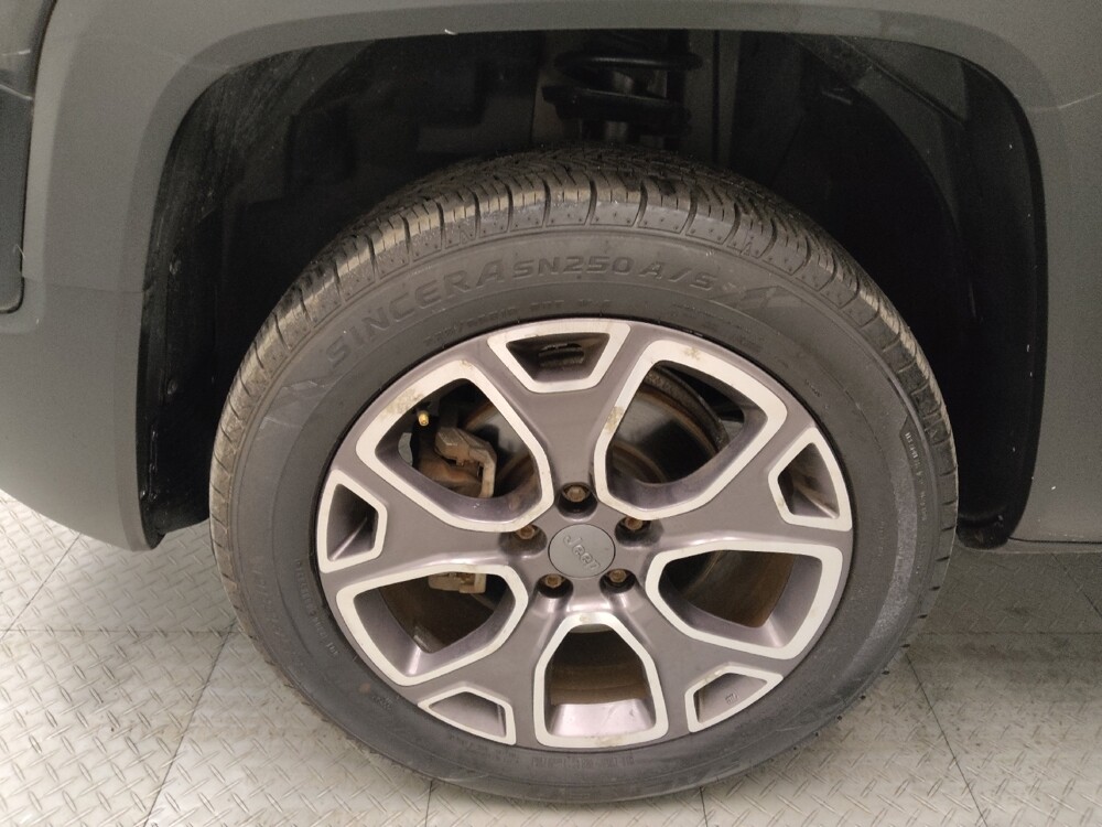 2015 Jeep Renegade in Mishawaka, IN 46545 - 18101449 31