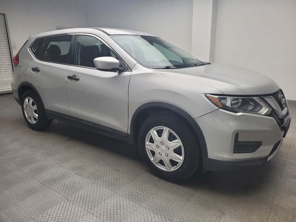 2017 Nissan Rogue in Eastpointe, MI 48021 - 18101452 11