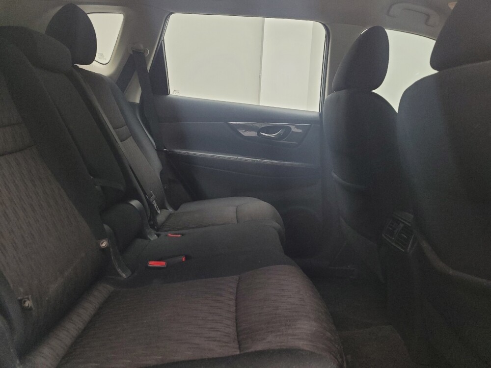 2017 Nissan Rogue in Eastpointe, MI 48021 - 18101452 19