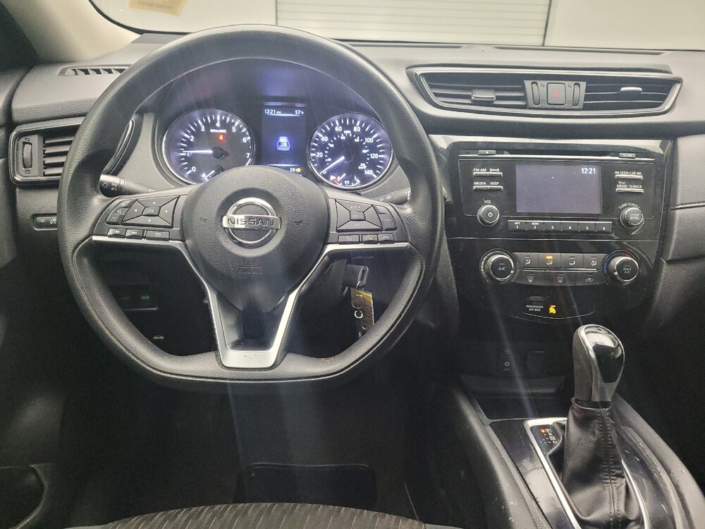 2017 Nissan Rogue in Eastpointe, MI 48021 - 18101452 26