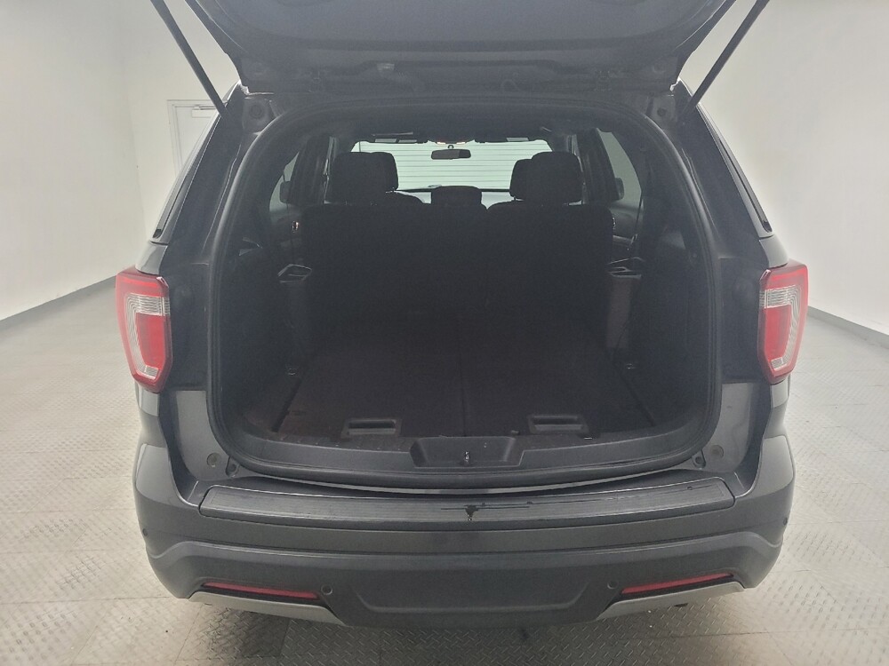2019 Ford Explorer in Taylor, MI 48180 - 18101453 29
