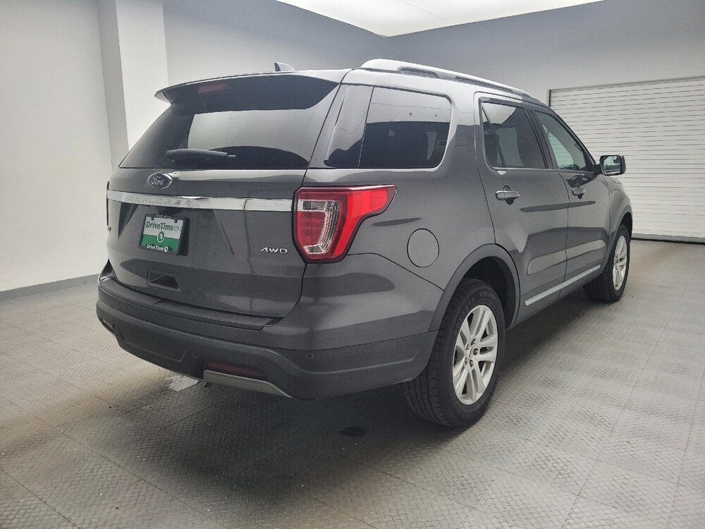 2019 Ford Explorer in Taylor, MI 48180 - 18101453 9