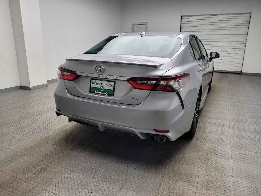 2021 Toyota Camry in St. Louis, MO 63125 - 18101455 7