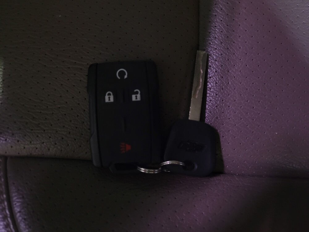 2014 Chevrolet Silverado 1500 in Hialeah, FL 33014 - 18101458 32