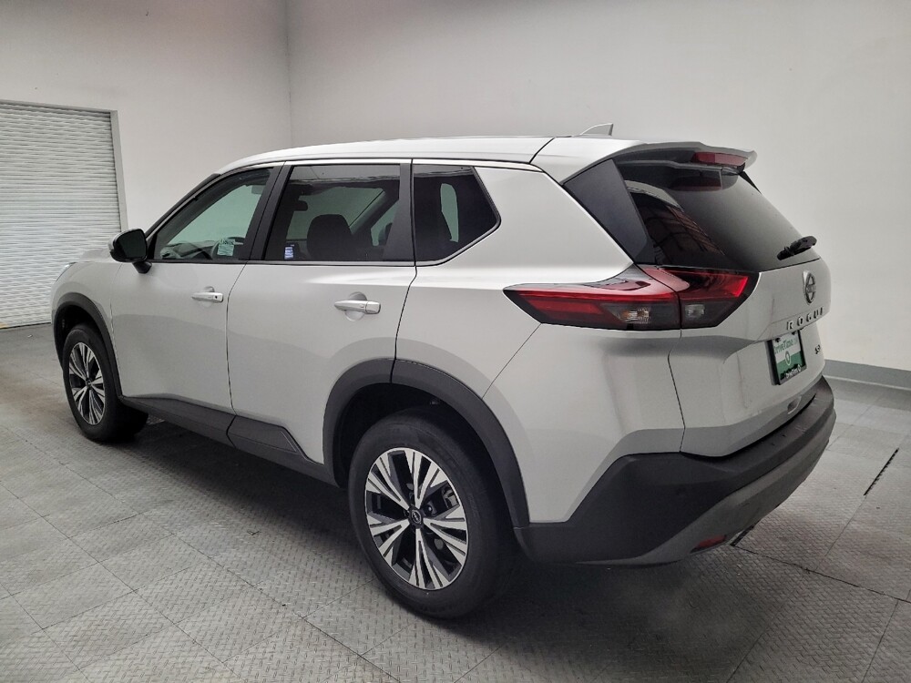 2022 Nissan Rogue in Downey, CA 90241 - 18101469 5