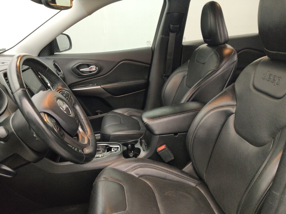 2019 Jeep Cherokee in Tampa, FL 33612 - 18101470 17