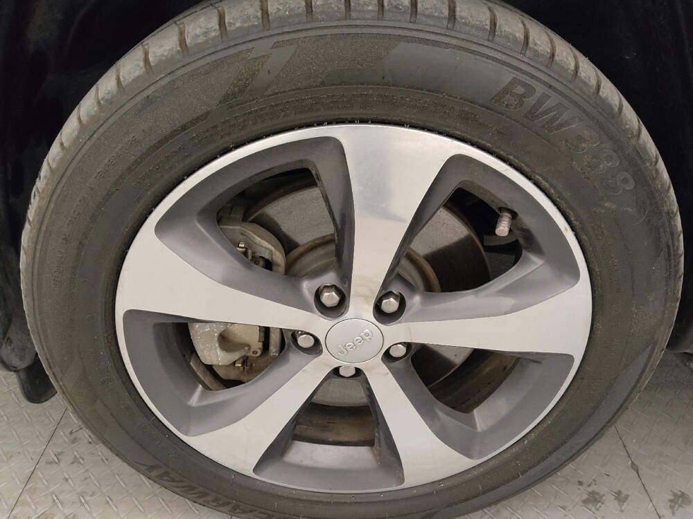 2019 Jeep Cherokee in Tampa, FL 33612 - 18101470 31