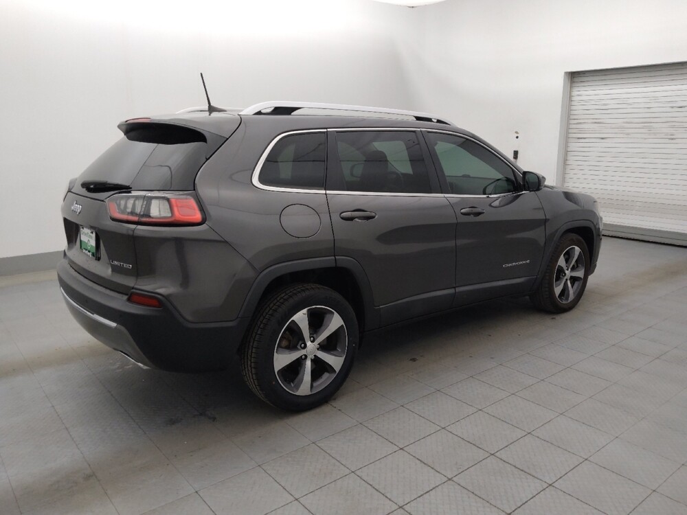 2019 Jeep Cherokee in Tampa, FL 33612 - 18101470 10