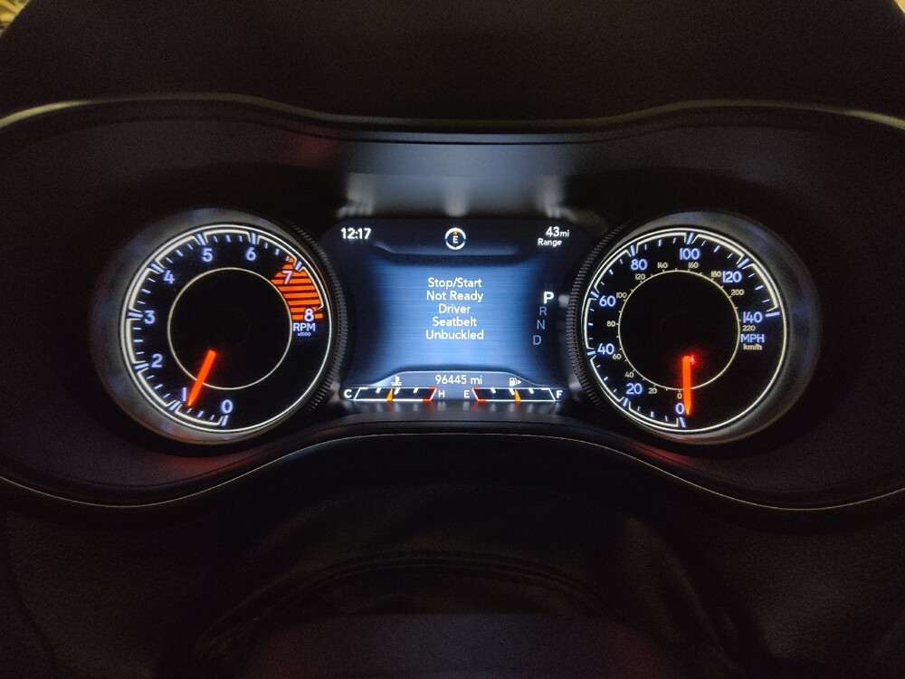 2019 Jeep Cherokee in Tampa, FL 33612 - 18101470 23