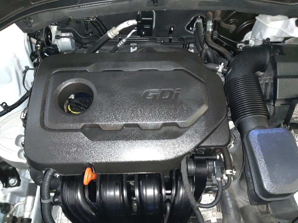 2018 Hyundai Santa Fe in Macon, GA 31210 - 18101476 30